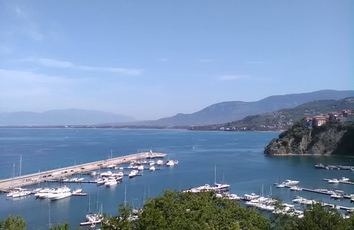 Agropoli Apartment | Relaxing House in the Green with Ocean Views & Pool