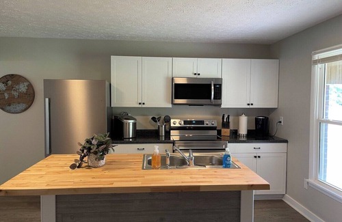 Murfreesboro House | Inviting Lawrence Oaks Residence with Family-Friendly Amenities