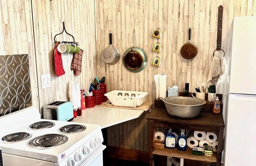 Llano Cabin | Lawrence's Llano River Tiny Haus #1