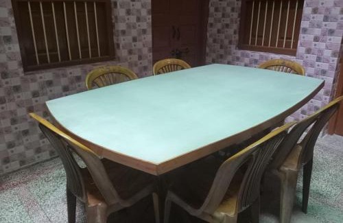 Varanasi House | Budget-Friendly Laxmi Cottage with Family Amenities