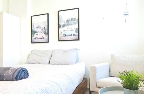 Netanya Apartment | Beachfront Studio with Scenic Views for Your Getaway