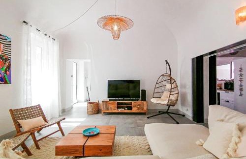Santa Teresa di Gallura House | Relax at Layla Home: 4-Star, Rated 10/10 & Child Friendly