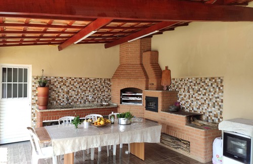 Ibiuna House | Relaxation and Nature Awaits Near the Wine Route
