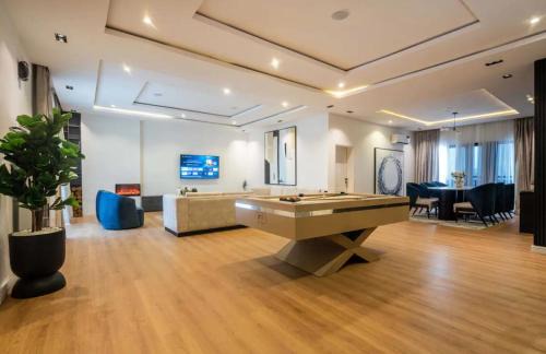 Lavington Apartment | Experience Lazizi Luxury: Pet-Friendly Oasis with Pool & Spa