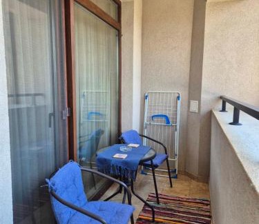 Burgas Apartment | Oceanfront Lazuren Bryag Lux Suite with Private Pool