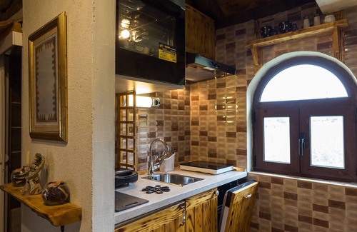 Mihanici House | Unforgettable Getaway at Lazuština Paradise with Pool