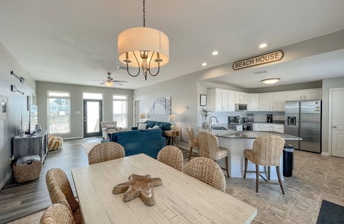 Dauphin Island House | Family-Friendly Lazy Bass Home - Steps from the Beach