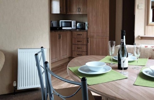 Hamworthy House | Relax at Lazy Bear 25: Seaside Home with Pool & Wi-Fi