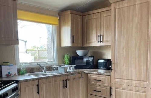 Hamworthy House | Relax at Lazy Bear 25: Seaside Home with Pool & Wi-Fi