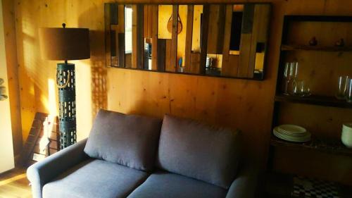 Cave Junction House | Pet-Friendly Lazy Bear Cabin 6 with Oceanfront Views