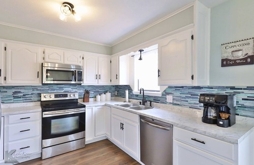 Abilene House | Discover the Lazy Boho Resort: Pet-Friendly & Poolside Fun