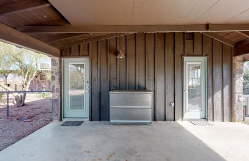 Tucson House | Relaxing Getaway at Lazy C Ranch: Family & Pet Friendly