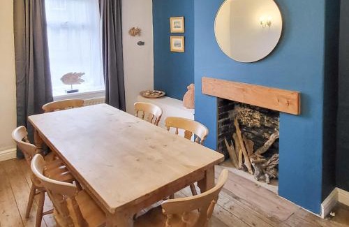 Haverigg House | Inviting Lazy Cottage: 4-Star Getaway for Families & Pets