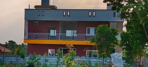 Narasapura House | Lazy Daisy Medows