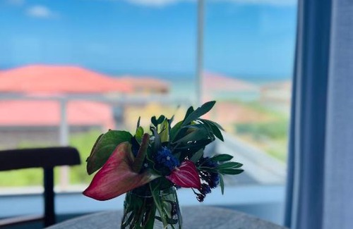 Van Dyks Bay Apartment | Relaxing Retreat at Lazy Days, Kleinbaai with Ocean Views