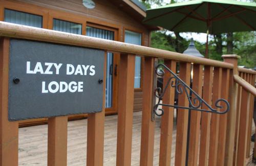 Dollar House | Relax at Lazy Days Lodge - Family-Friendly Retreat