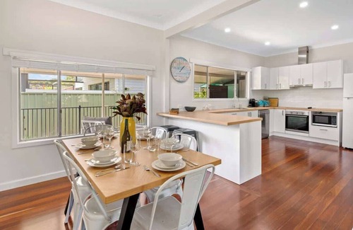Marybrook House | Beachfront Bliss: Lazy Days @ the Beach, Dunsborough
