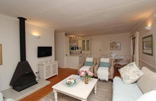Nature's Valley House | Relaxing Oceanfront Retreat at Lazy Days - 4-Star Bliss