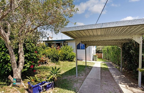 Black Head House | Relax at Lazy Dayz: Oceanfront Bliss and Family-Friendly Fun