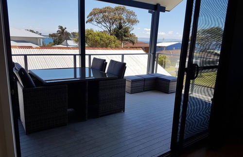 Currarong House | Beachfront Escape at LAZY DAYZ Currarong - 10/10 Guest Rated