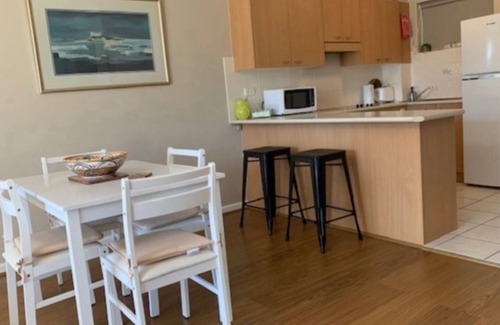 Hawks Nest Apartment | Relax at Lazy Dayz On Booner with Oceanfront Views