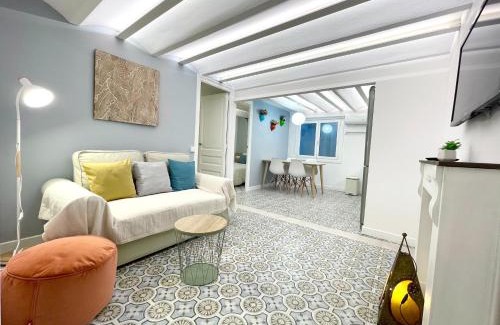La Sagrada Familia Apartment | Explore Lazy Donkey Sagrada Familia - Family-Friendly Retreat