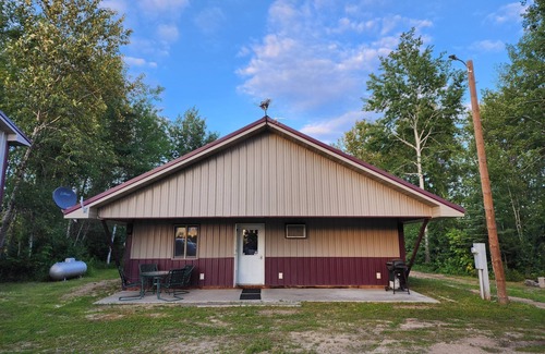Baudette House | Discover Lazy Fox Lodge: Pet-Friendly Retreat at Lake of the Woods