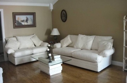 Joppa Apartment | Indulge in Lazy G #2 Bridal Suite with Breakfast & Family Comfort