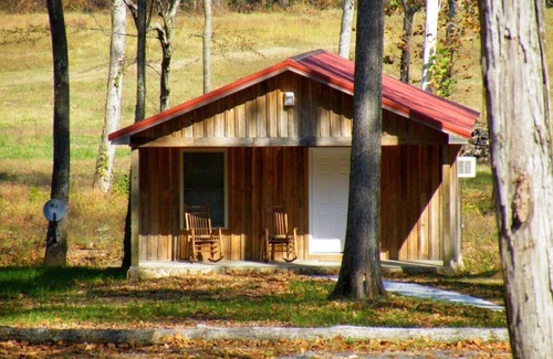 Joppa Cabin | Idyllic Lazy G Cabin #4 with Pet-Friendly Amenities
