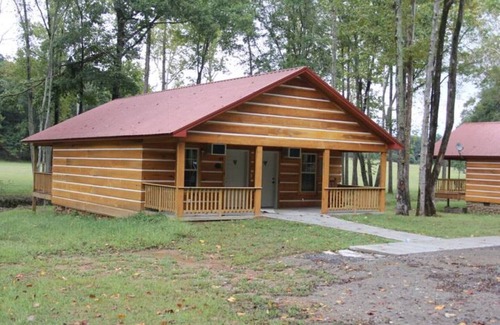 Joppa Cabin | Handicap Accessible Lazy G Cabin #8 - Pet Friendly Retreat