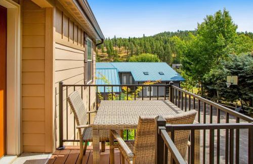 Lakeside House | Relaxing Retreat at Lazy K on Peaceful Bay - Ranch House