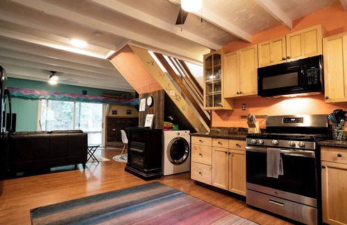 Black Hawk Cabin | Serene Cabin Retreat by the Creek with Hot Tub & More!
