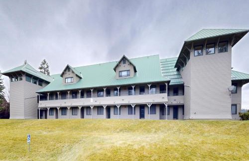 Coeur d'Alene Apartment | Relaxing Retreat at Lazy on the Lakefront – Ideal for Families
