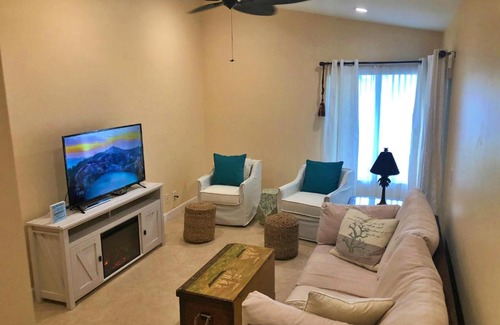 Royal Palm Beach House | Discover Lazy Palms: Ocean View & Family-Friendly Stay