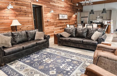 Centralia Cabin | Cozy Lazy Pines Cabins: Pet-Friendly Getaway Awaits!