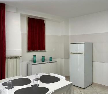 Bronte House | Lazzaro
