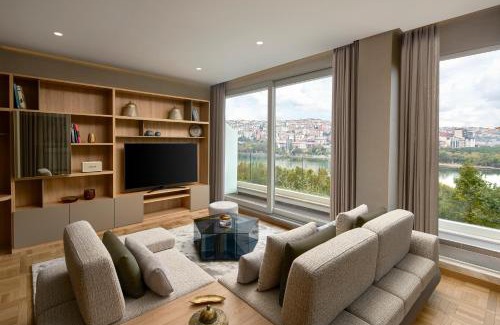 Beyoglu Hotel | Discover Lazzoni Hotel: 5-Star Comfort with Spa & Pool