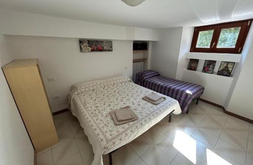Tagliacozzo Apartment | Family-Friendly LB Guest House with Great Reviews