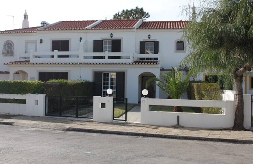 Retur House | Beachside Retreat: 4 Bed House with Pool, Rated 9.4/10