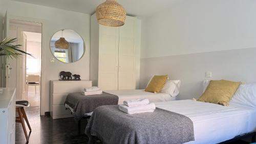 Zaragoza Centro Apartment | Discover Family-Friendly Comfort at LC Gran Vía, 4-Star Stay