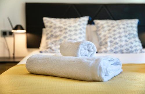 San Pablo Apartment | Pet-Friendly Retreat at LC Las Armas - Rated 9/10