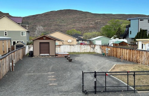 Sunland Estates RV Rental | Family-Friendly Stay at LC Sunland South with RV Hookup
