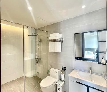 Huong Thuy House | LD Homestay & Apartment