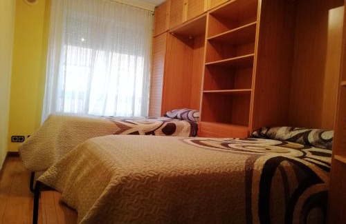 Leon Apartment | Pet-Friendly Getaway at León Arena with Family Amenities