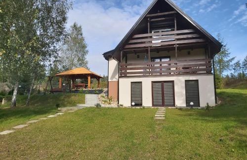 Sulecki Borek House | Discover Leśna Chata Kaszuby: Pet-Friendly Retreat Awaits