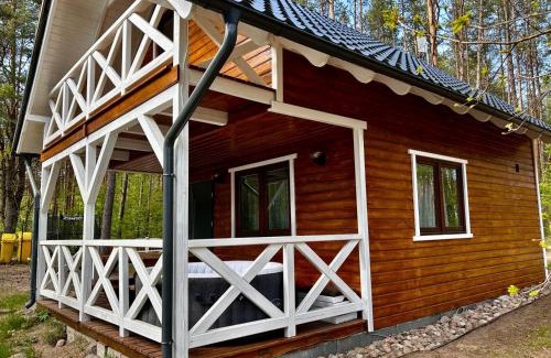 Koscierzyna House | Leśny Domek Rotembark: Pet-Friendly Retreat with Ocean Views