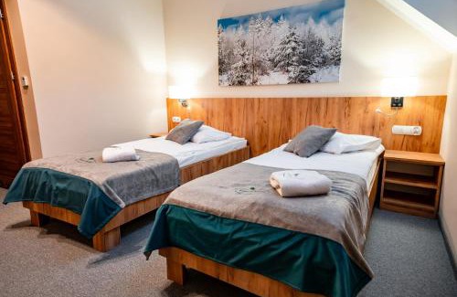 Łabowa House | Inviting Leśny Dworek: Guest Rated 9.3 with Pool Access