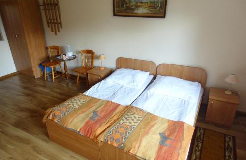 Sztabin House | Discover Leśny Dworek: Guest Rated 9.4 & Family Friendly!