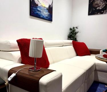 Rumia Apartment | Explore Leśny Zakątek: Family-Friendly Retreat with High Ratings