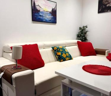 Rumia Apartment | Explore Leśny Zakątek: Family-Friendly Retreat with High Ratings